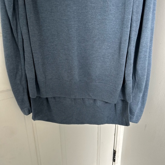 Lululemon lightweight Marino wool and cotton crewneck sweater. - Picture 4 of 4